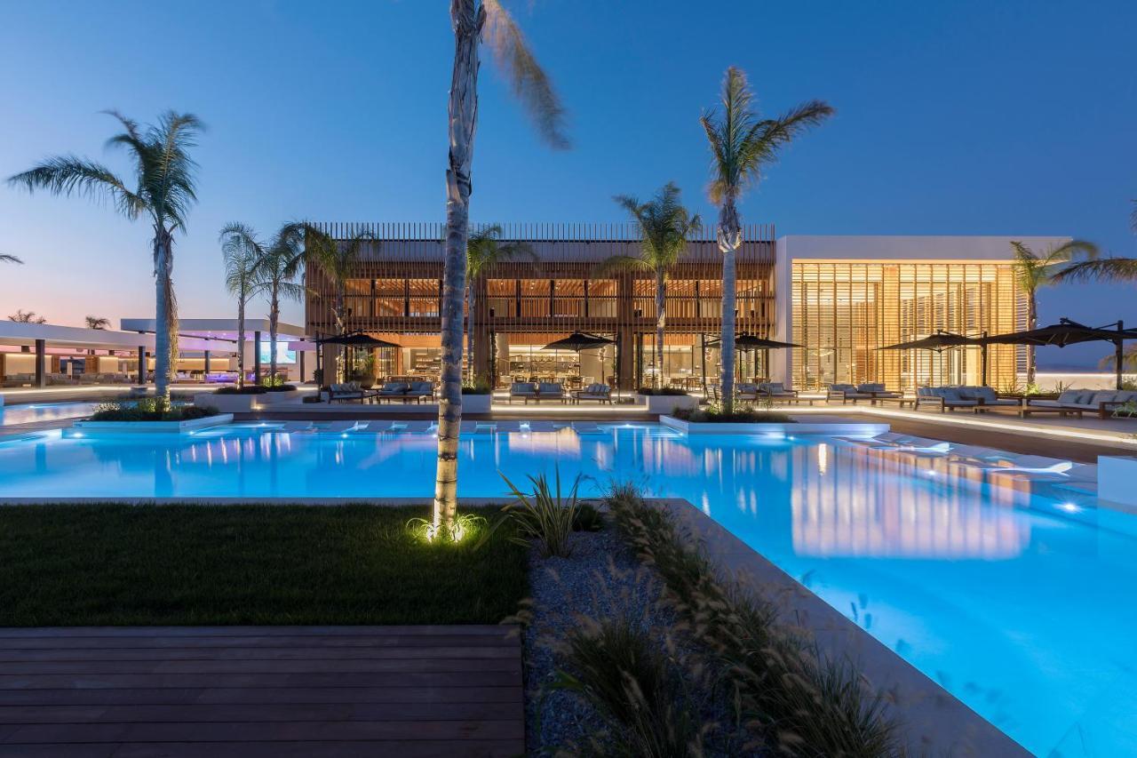 D' Andrea Lagoon All Suites - Adults Only Marmari  Eksteriør bilde The resort at night