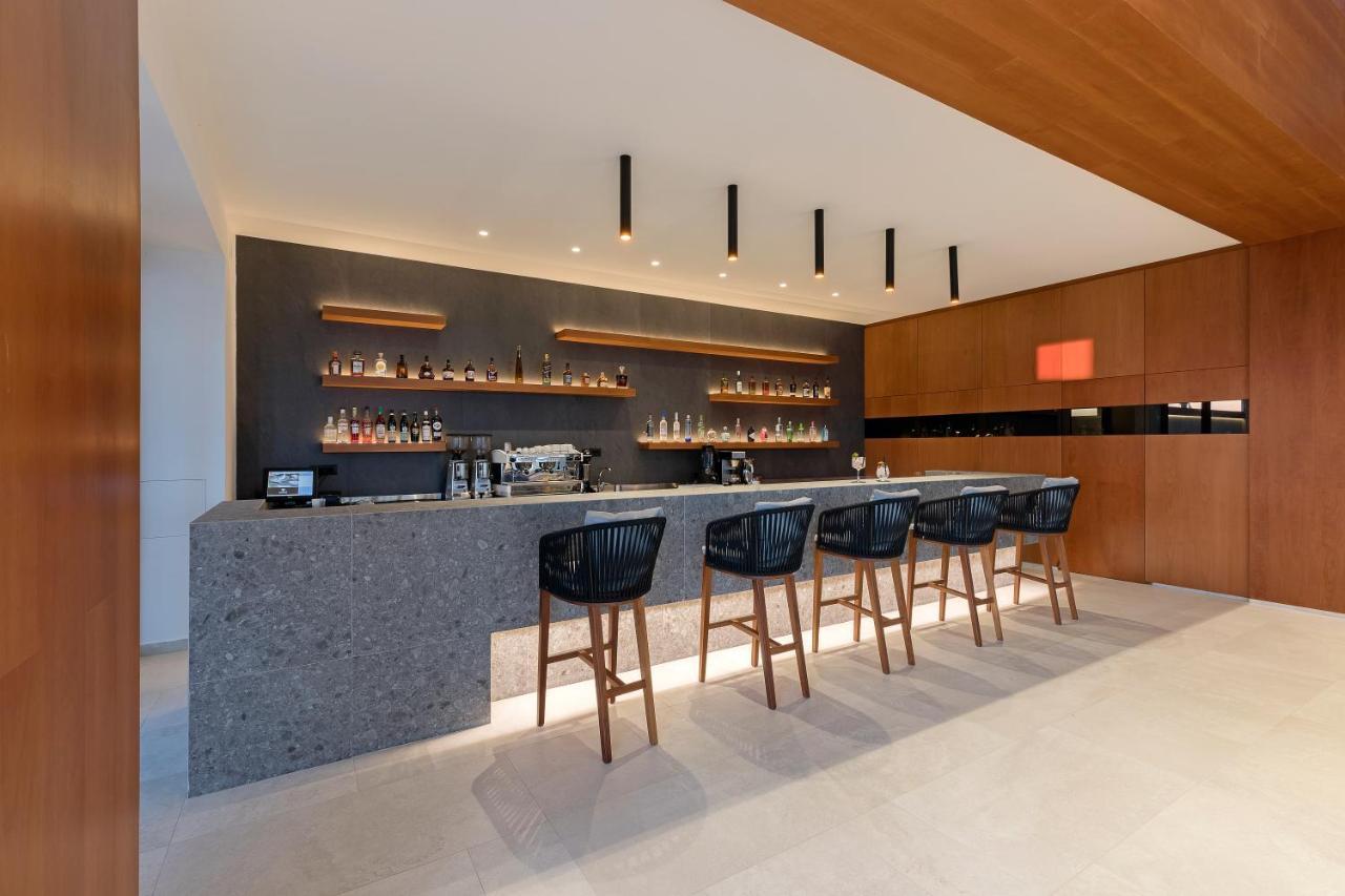 D' Andrea Lagoon All Suites - Adults Only Marmari  Eksteriør bilde The bar at the lounge